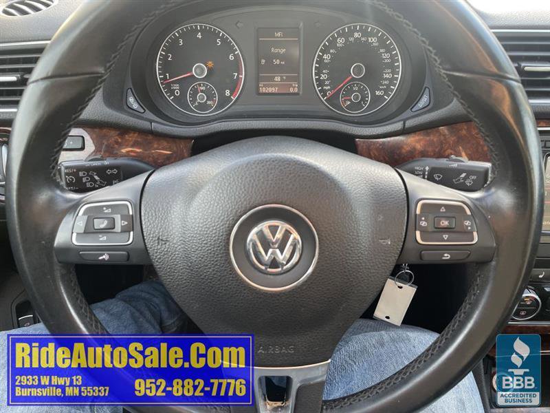 Used 2013 Volkswagen Passat 2.5 SEL image 17