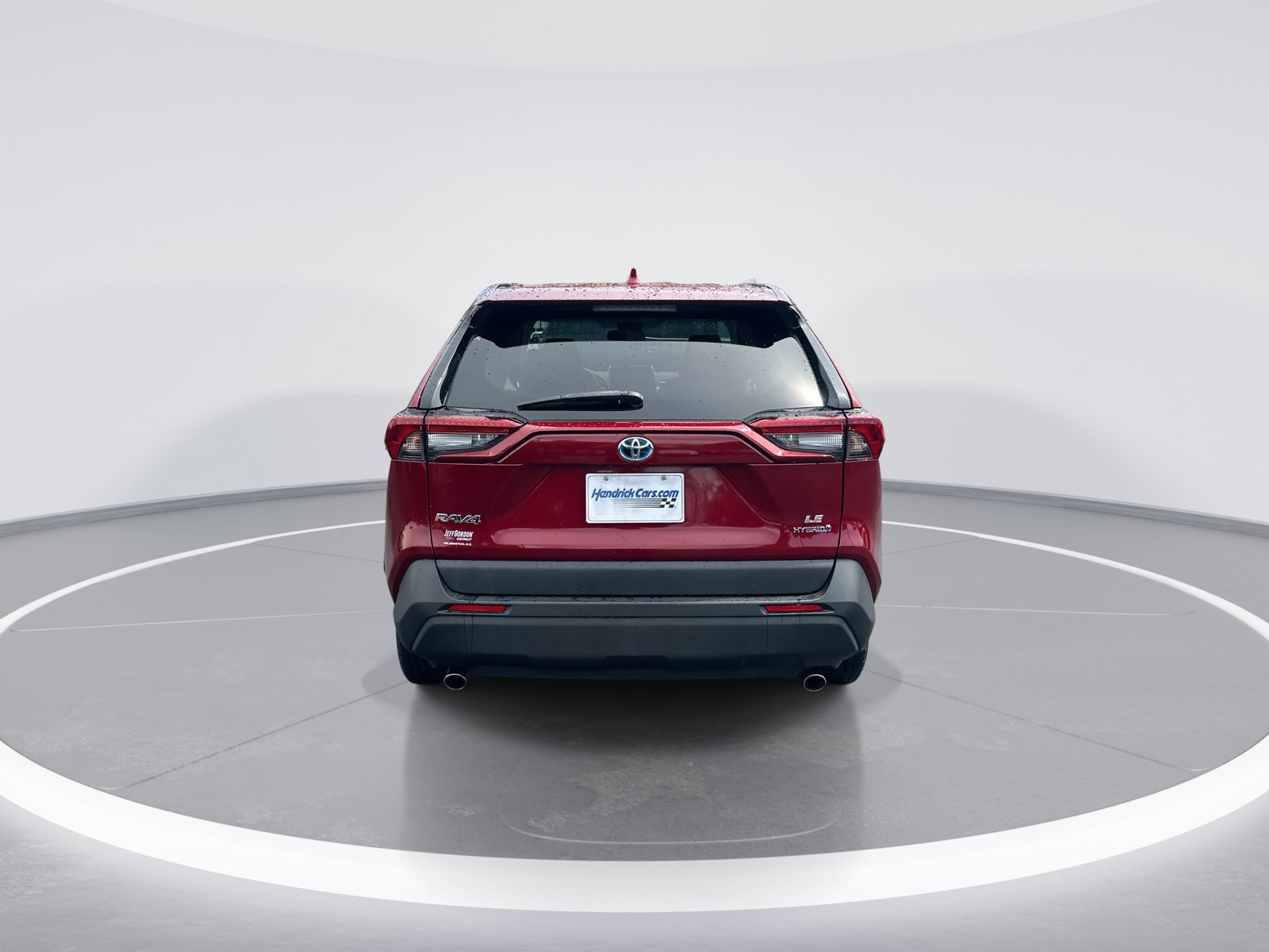 Used 2024 Toyota RAV4 LE AWD/4WD image 8