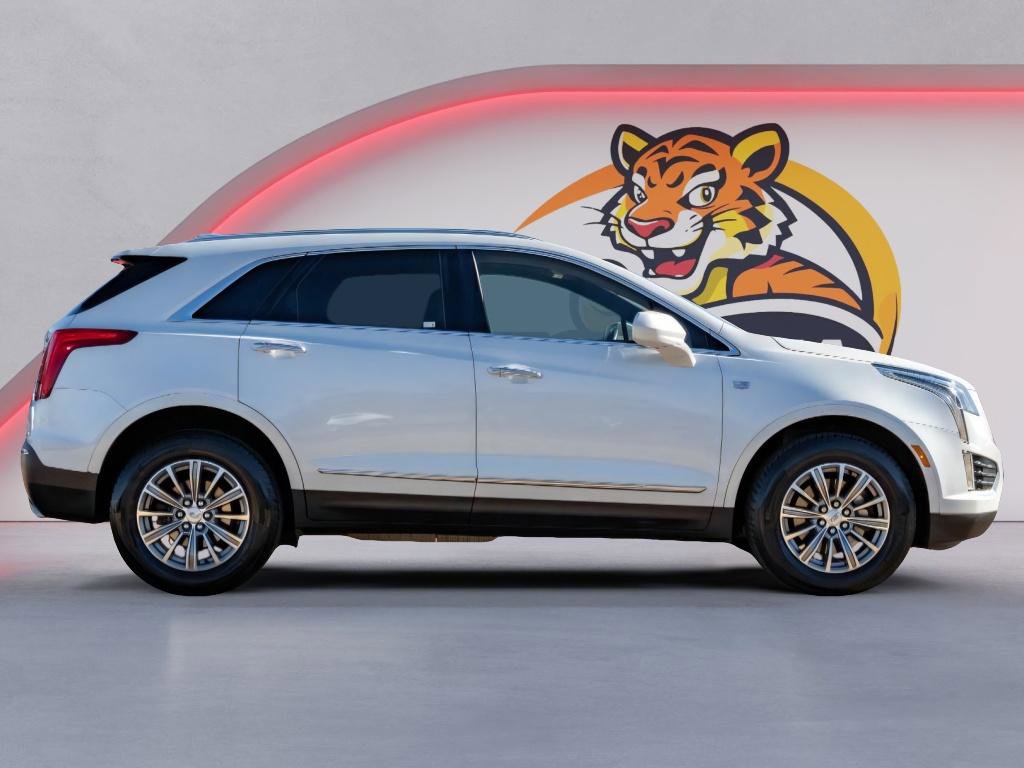 Used 2018 Cadillac XT5 Luxury w/ Driver Awareness Package image 4