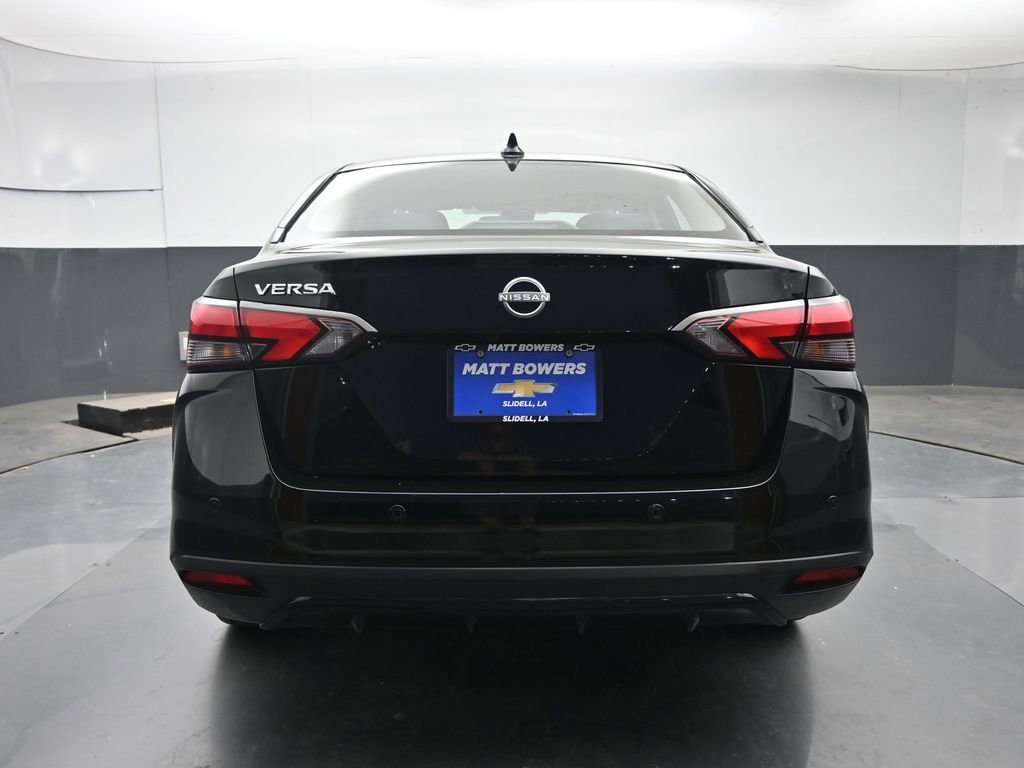 Used 2025 Nissan Versa SV image 10