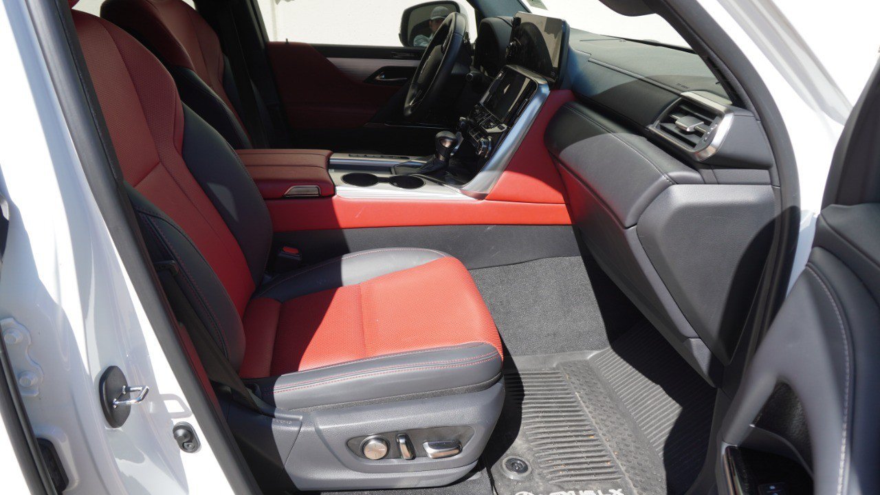 Certified 2024 Lexus LX 600 F Sport AWD/4WD image 10