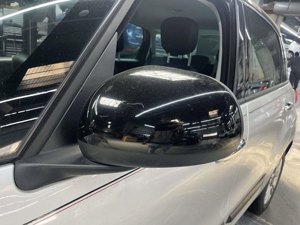 Used 2018 FIAT 500L Pop w/ Popular Equipment Group image 8