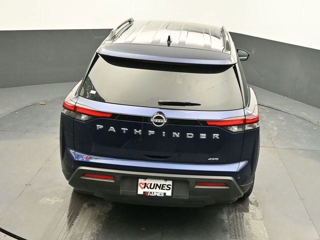 Used 2025 Nissan Pathfinder SV image 41