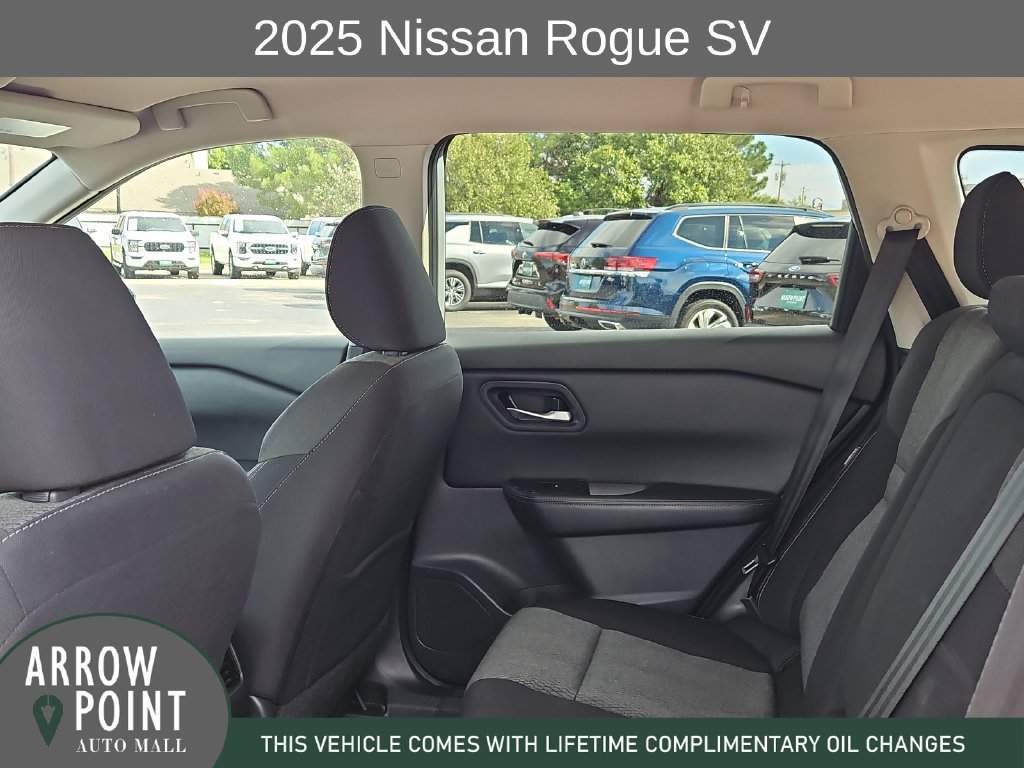 Used 2025 Nissan Rogue SV FWD image 18