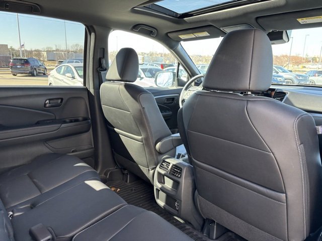 Used 2023 Honda Passport EX-L image 27