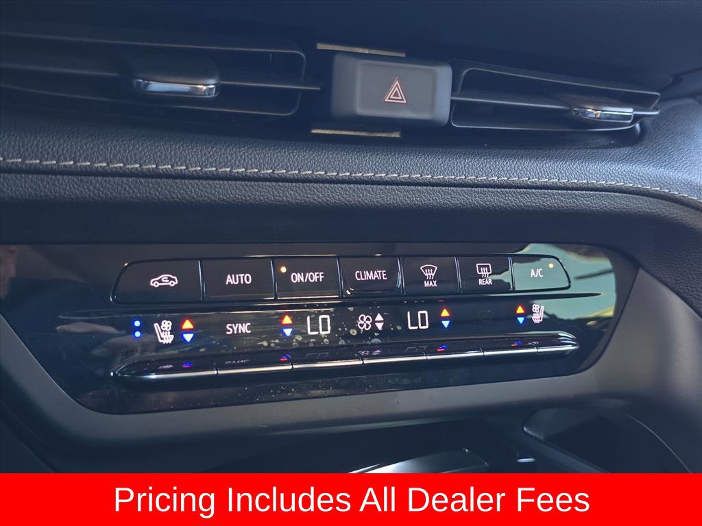 Used 2022 Buick Envision Avenir w/ Premium Seat Package FWD image 19