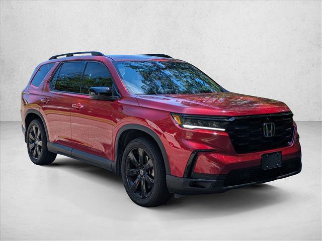 Used 2025 Honda Pilot Black Edition image 3
