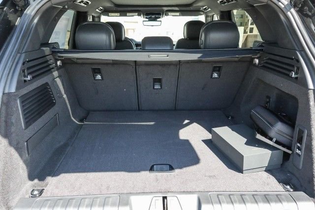 New 2025 Land Rover Range Rover Sport SE image 24