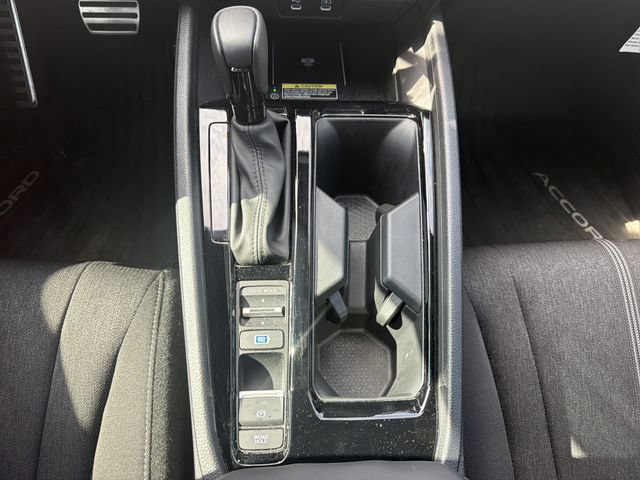 Used 2025 Honda Accord Sport image 29
