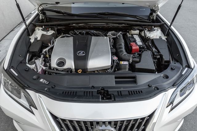 Used 2025 Lexus ES 350 w/ Premium Package image 15