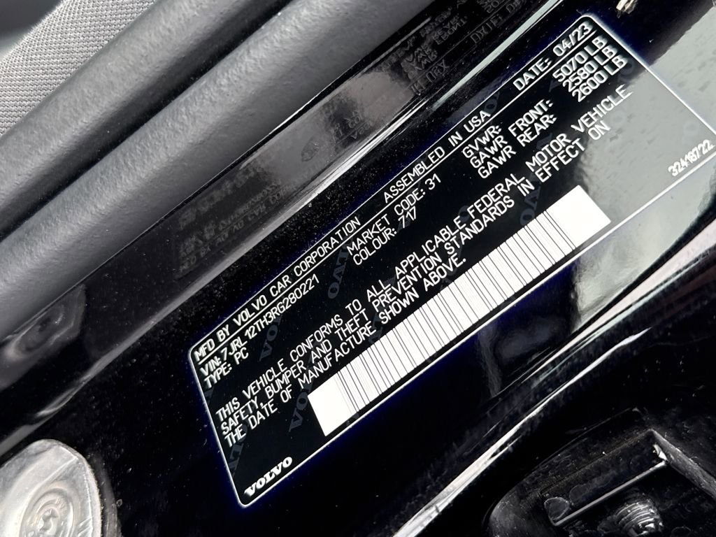 Used 2024 Volvo S60 B5 Plus image 16