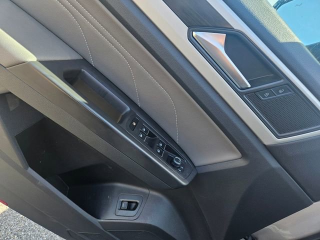 Used 2022 Volkswagen Atlas SE FWD image 11