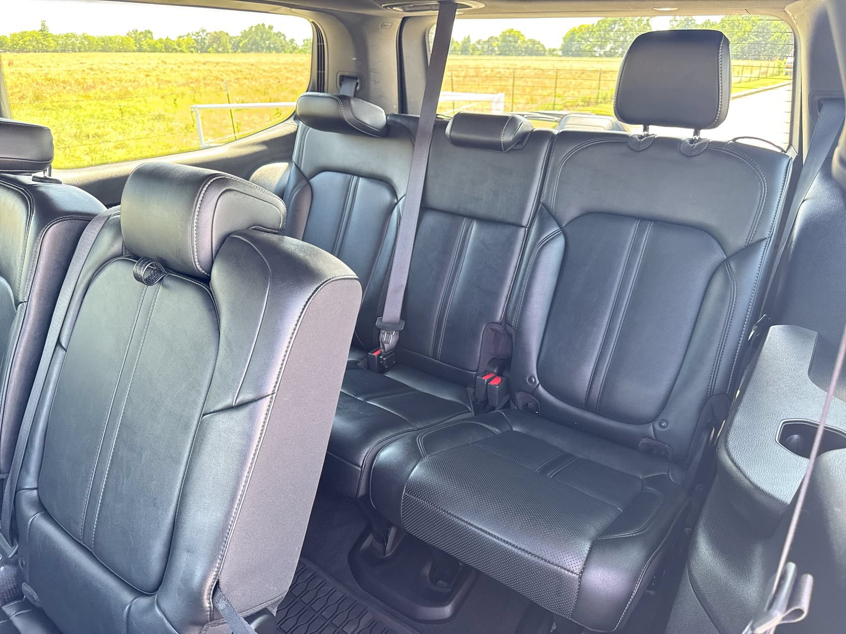 Used 2024 Jeep Wagoneer Series II w/ Flexible Seating Group RWD image 24