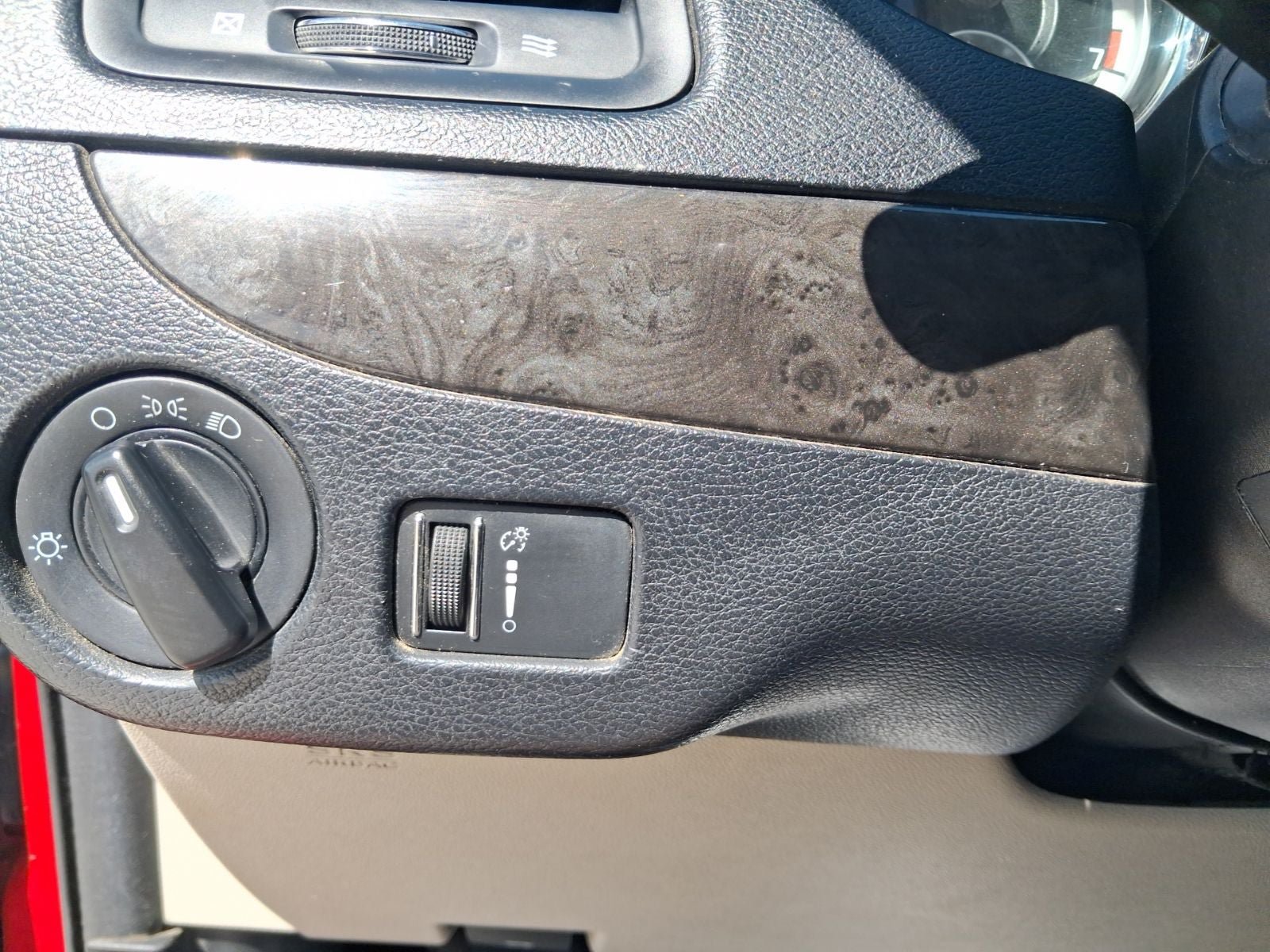 Used 2012 Dodge Grand Caravan SE FWD image 18