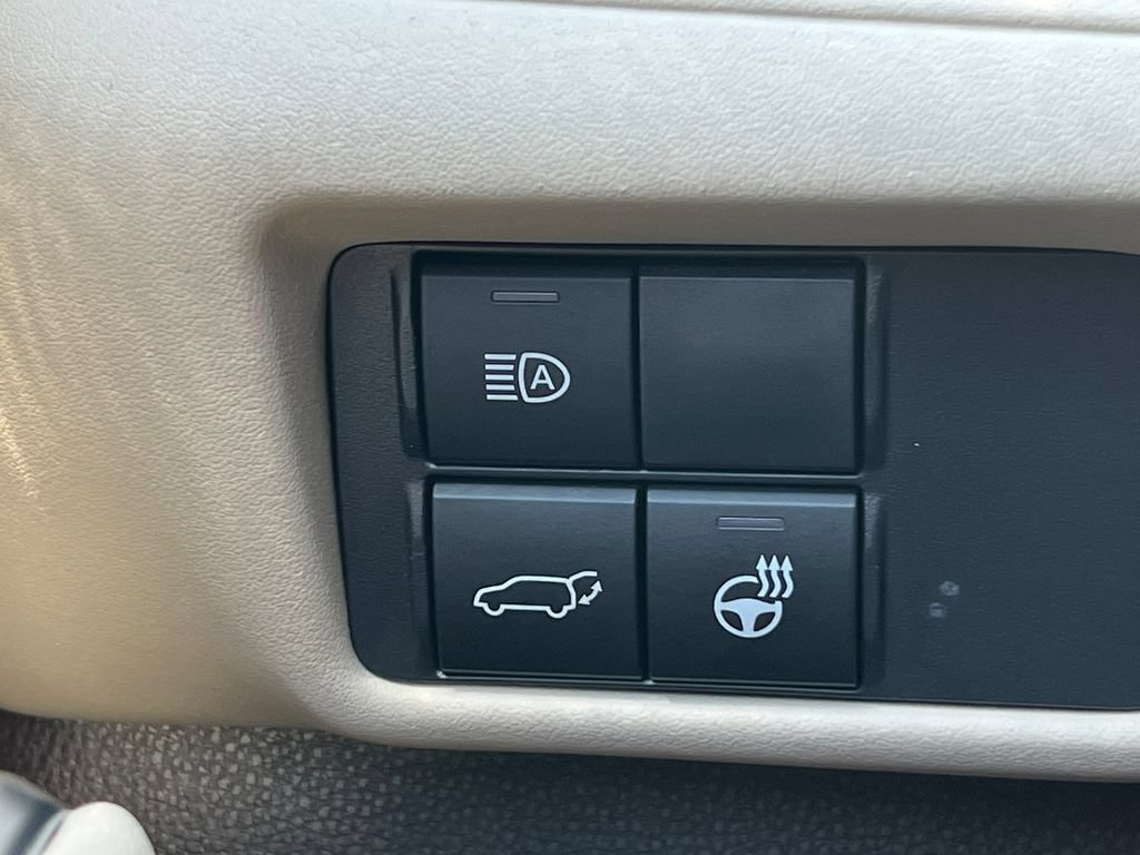 Used 2022 Toyota Highlander Limited AWD/4WD image 20