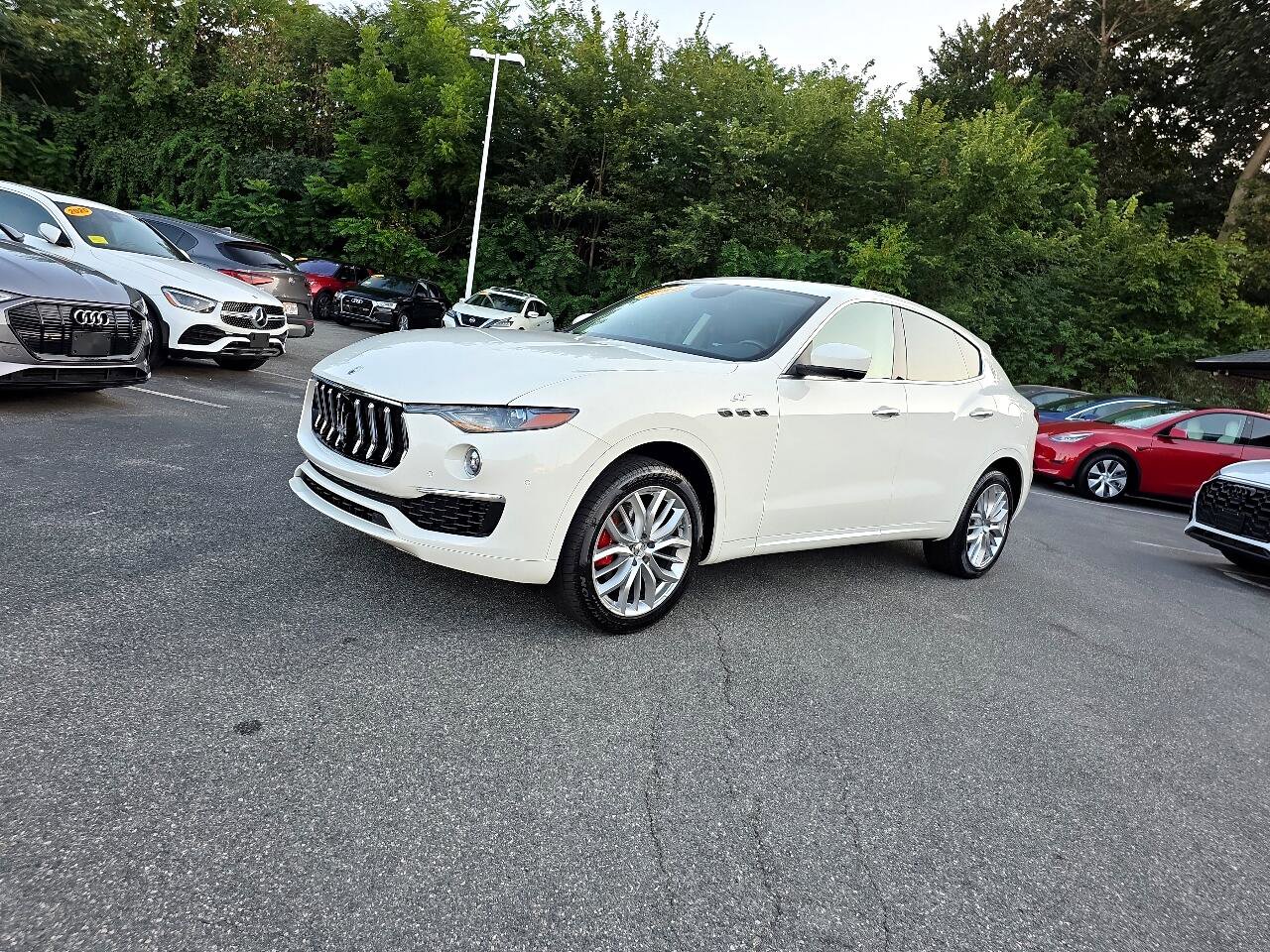 Used 2022 Maserati Levante GT image 4