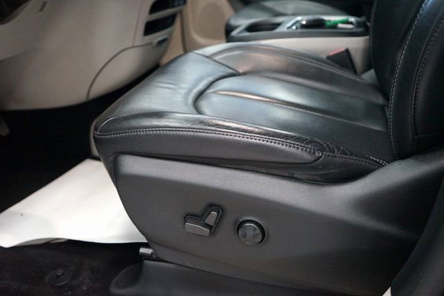 Used 2022 Chrysler Pacifica Touring-L image 27