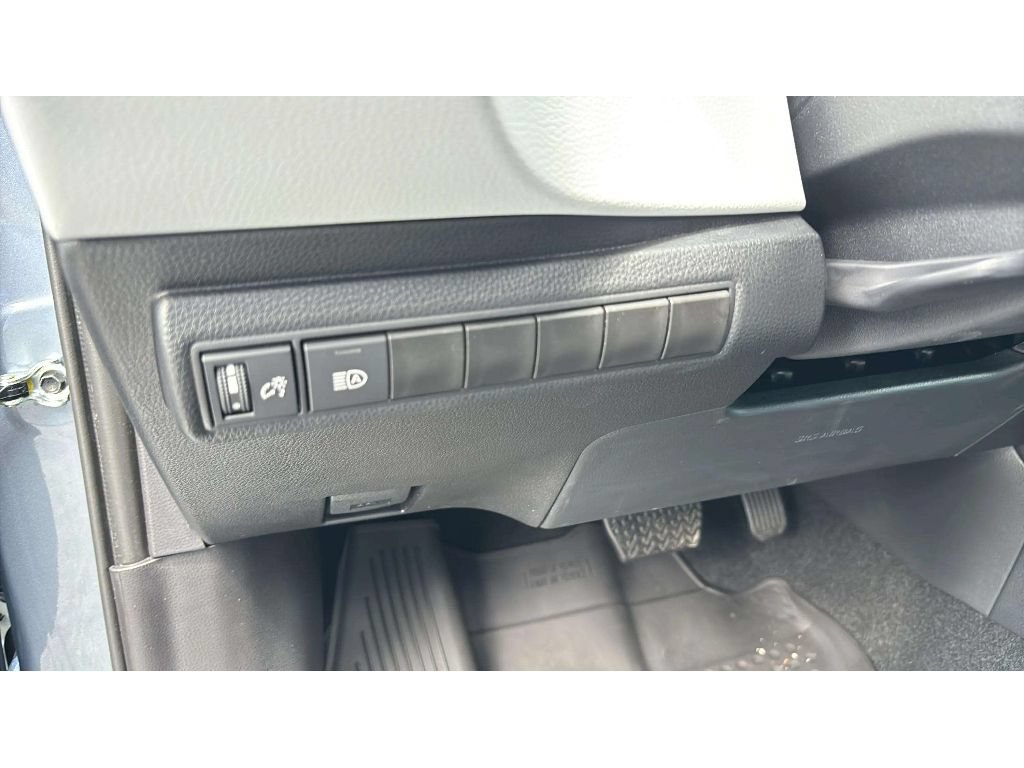 Used 2026 Toyota Corolla SE FWD image 19