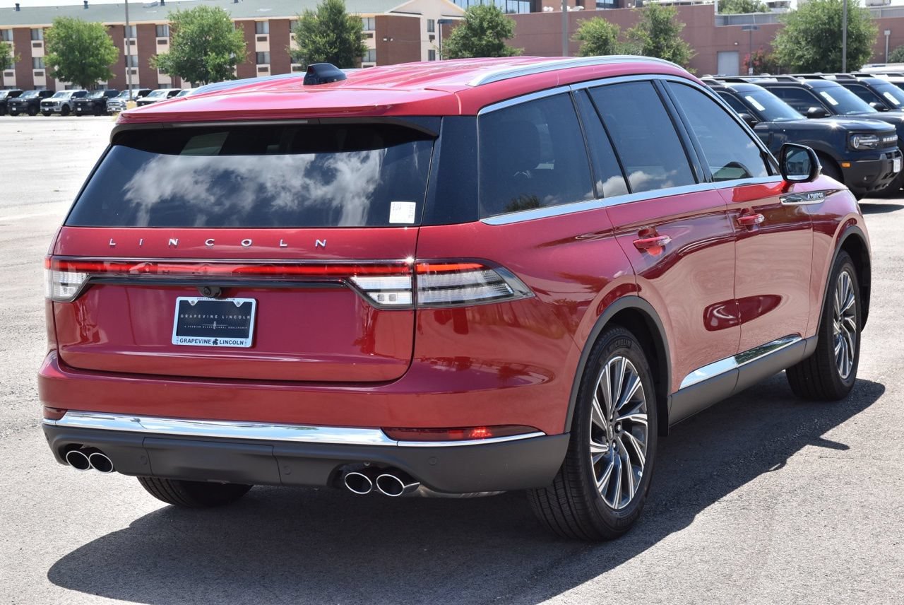 New 2026 Lincoln Aviator 2WD image 7