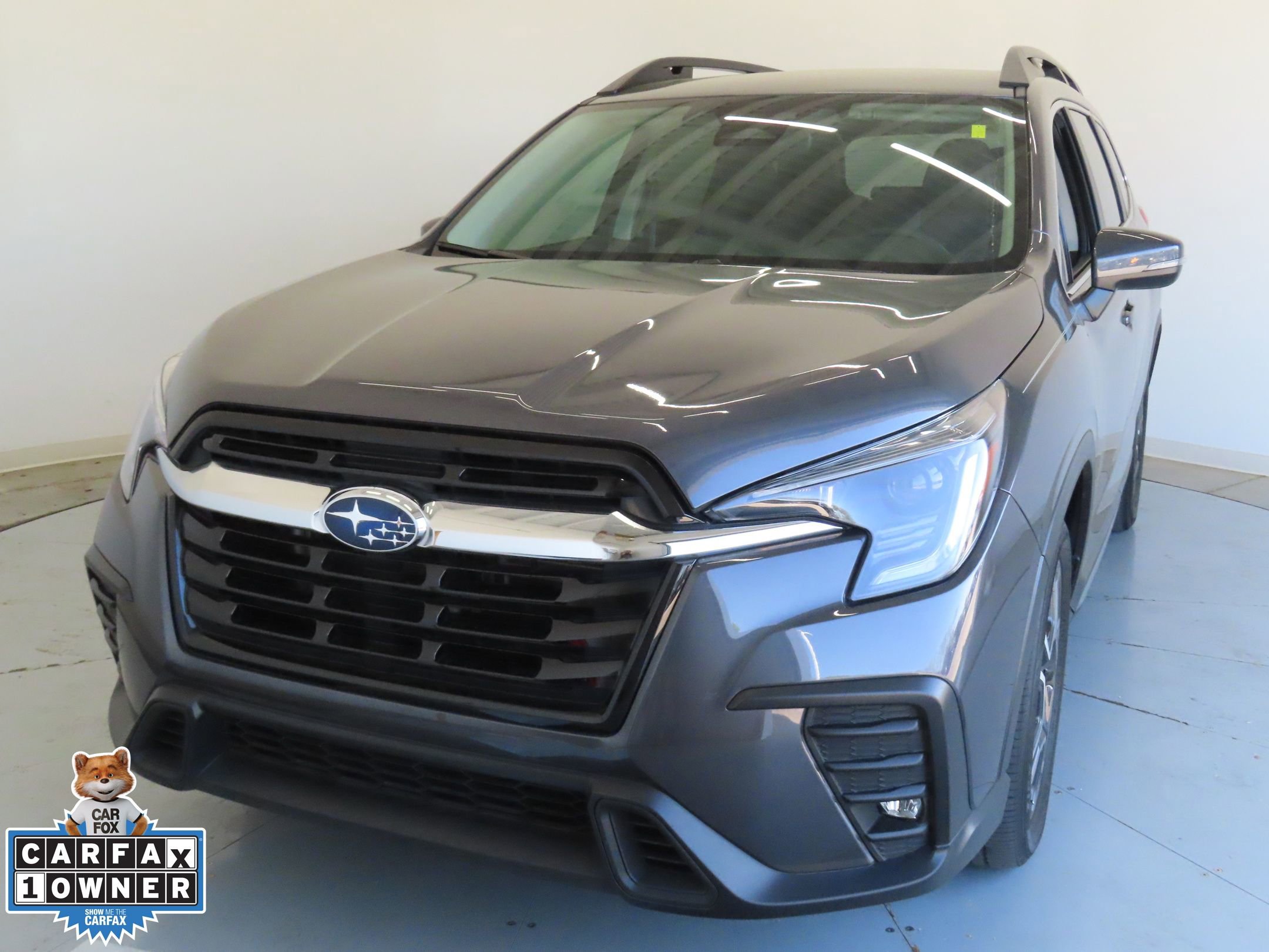Used 2023 Subaru Ascent Limited image 10