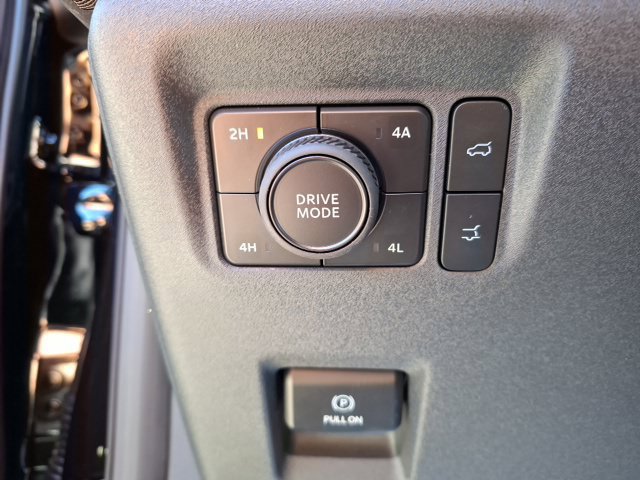 New 2027 Ford Expedition Max Platinum w/ Stealth Performance Package AWD/4WD image 17