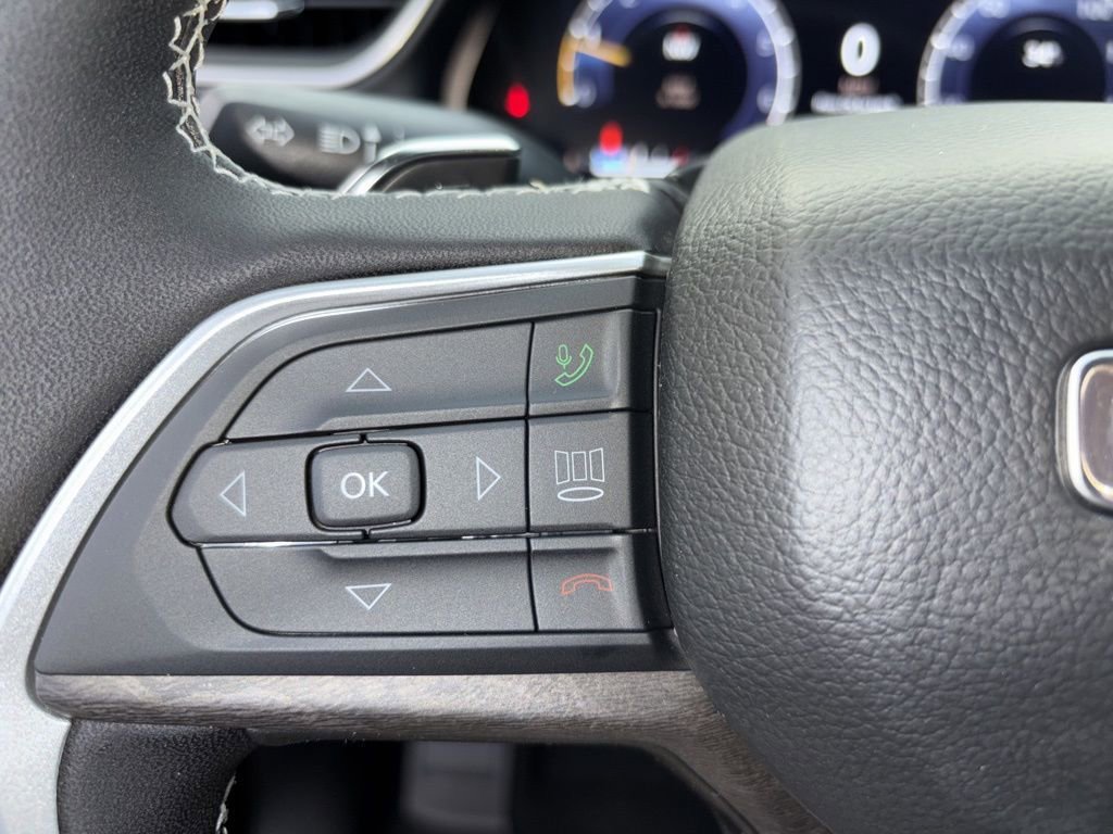 New 2025 Jeep Grand Cherokee L Limited w/ Luxury Tech Group II image 14