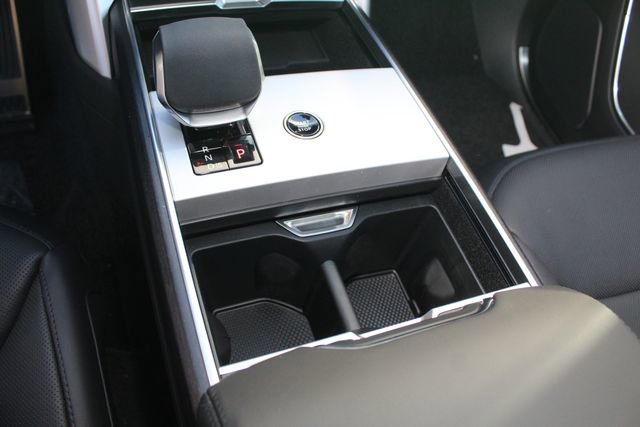 New 2026 Land Rover Range Rover SE image 15