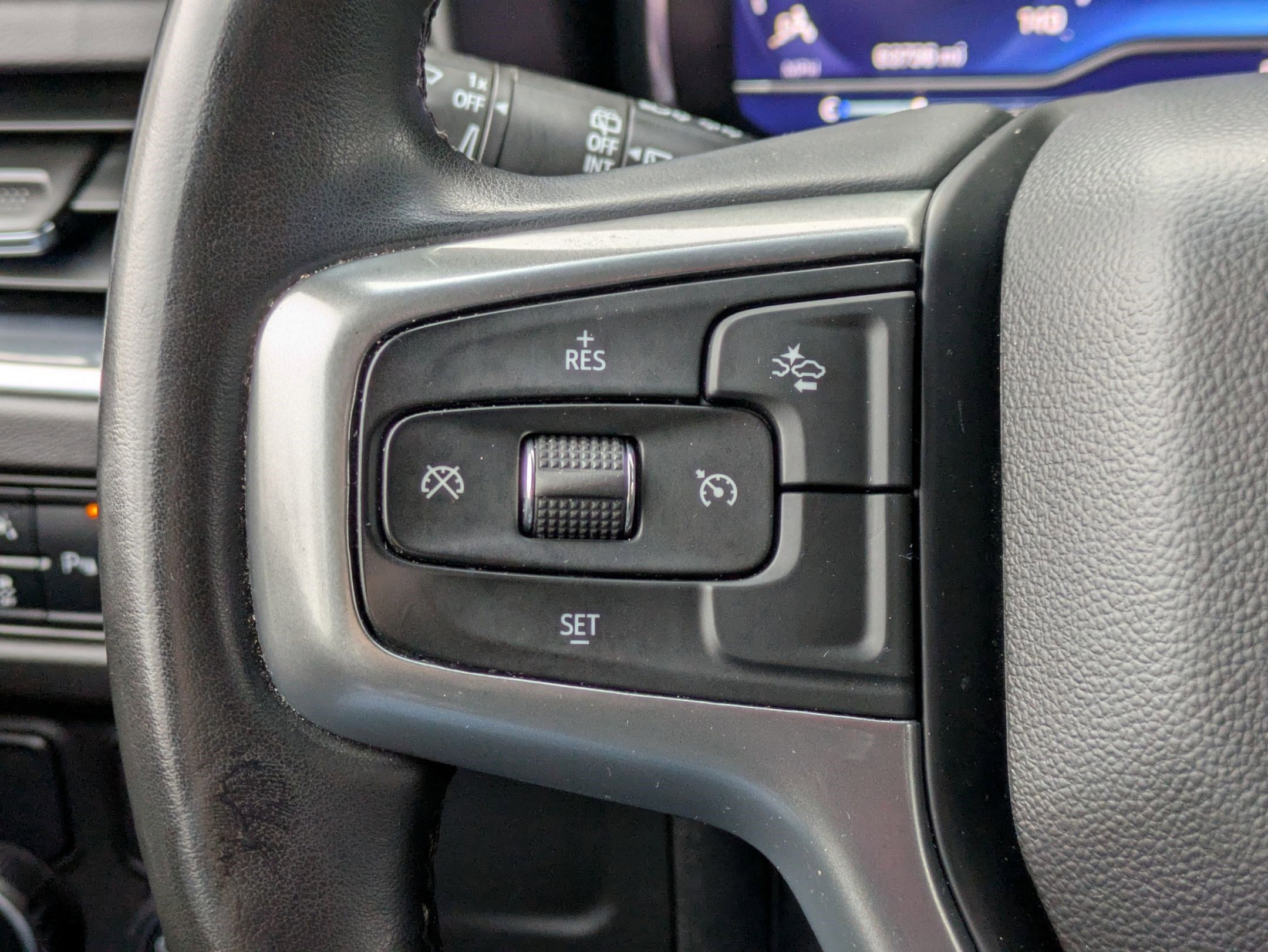 Certified 2023 Chevrolet Suburban LT image 14