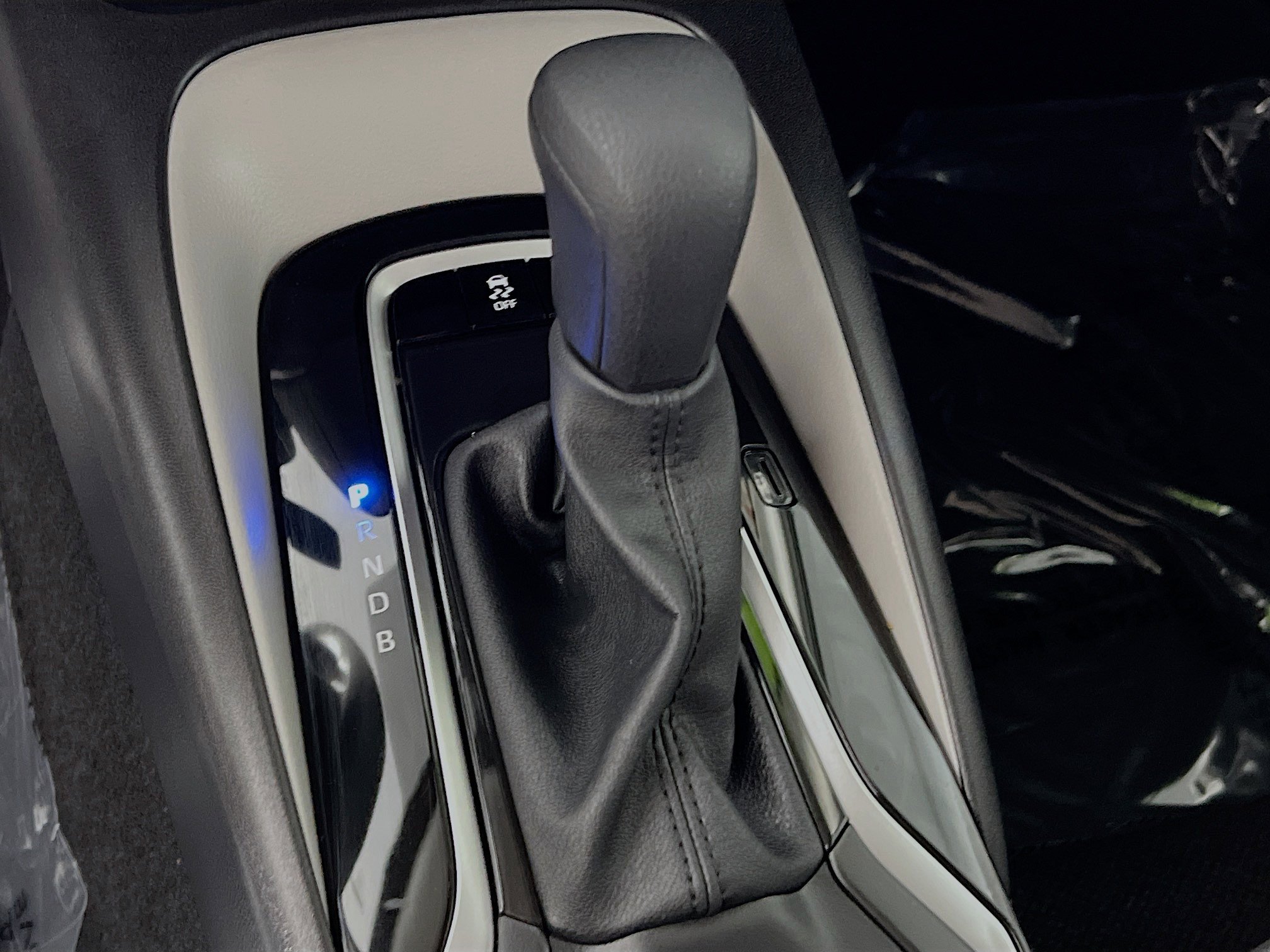 Used 2025 Toyota Corolla LE image 24