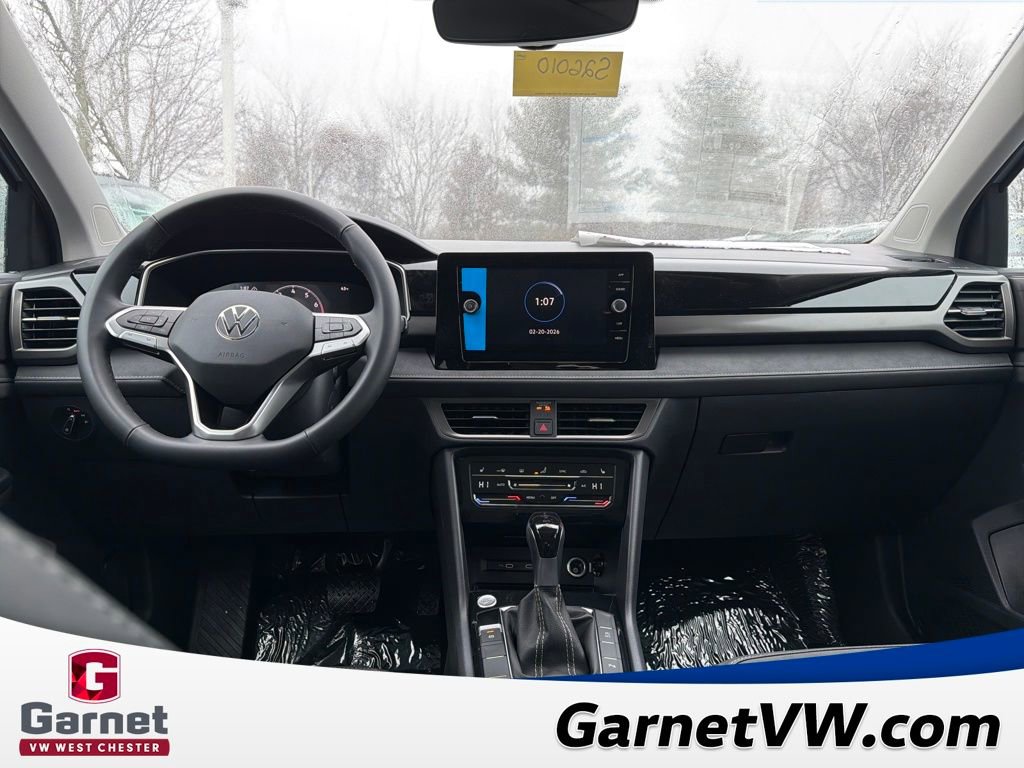 New 2026 Volkswagen Taos SE image 12