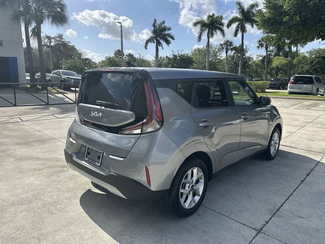 Used 2024 Kia Soul LX w/ Option Group 015 FWD image 33