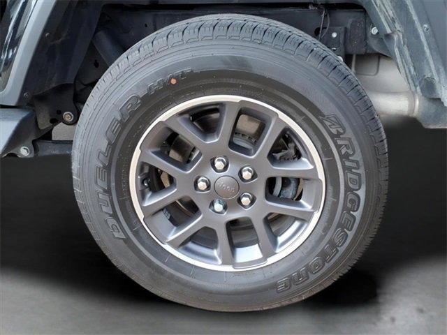 Used 2021 Jeep Gladiator Overland image 32