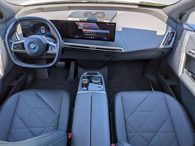 Used 2024 BMW iX xDrive50 w/ Convenience Package AWD/4WD image 19