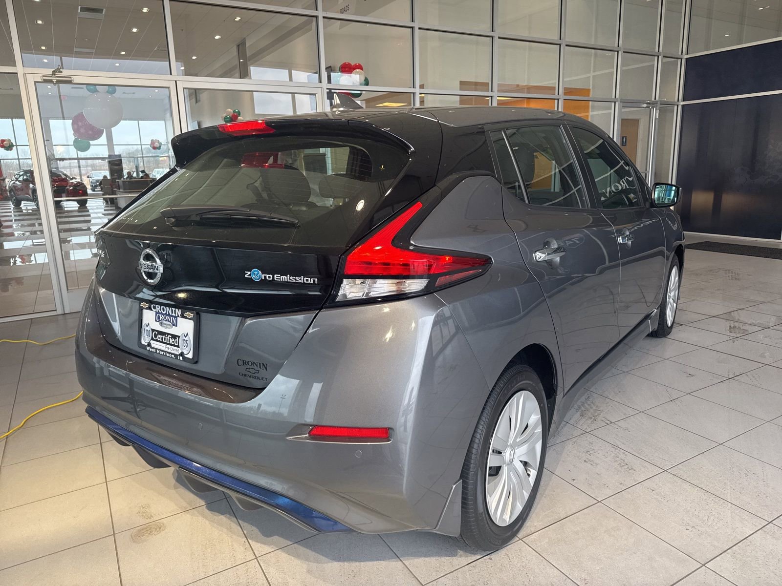 Used 2022 Nissan Leaf S image 4