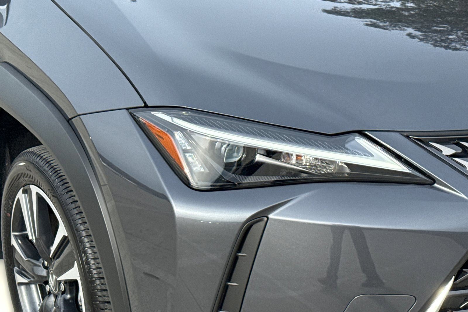 Certified 2025 Lexus UX 300h FWD image 12