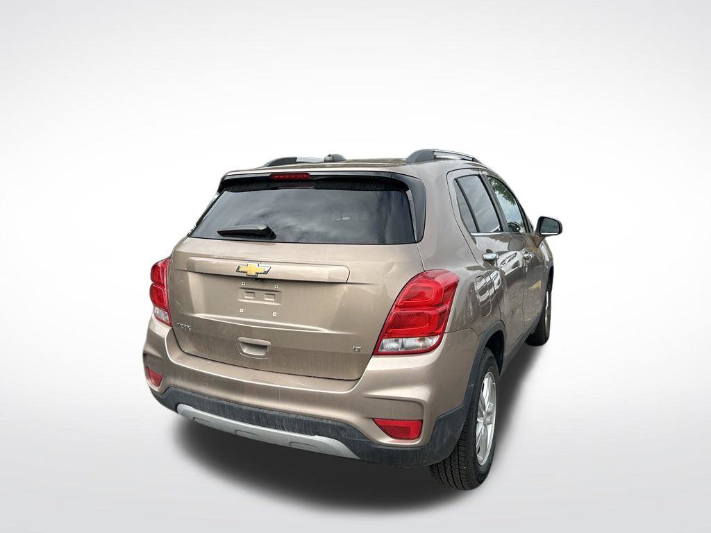 Used 2018 Chevrolet Trax LT w/ LT Convenience Package FWD image 6