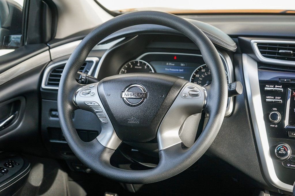 Used 2016 Nissan Murano S image 14
