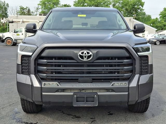 Used 2023 Toyota Tundra SR5 w/ SR5 Convenience Package AWD/4WD image 5