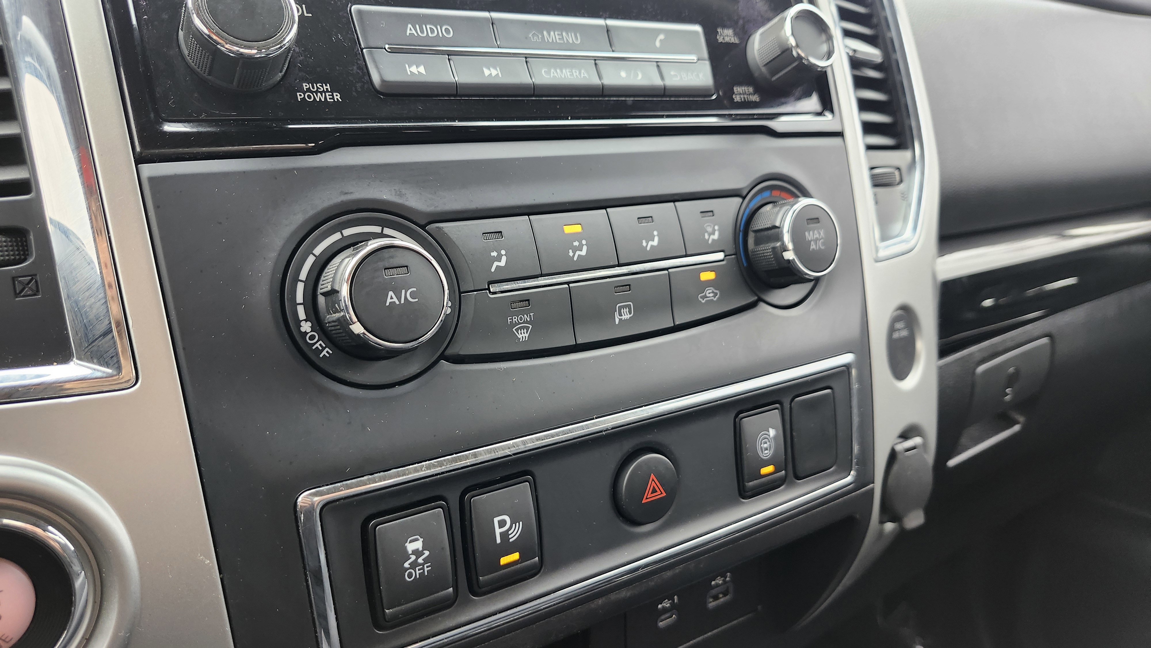 Used 2021 Nissan Titan SV w/ Accessory Utility Package image 29