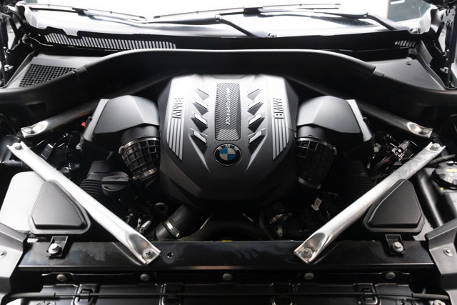Used 2021 BMW X5 M50i AWD/4WD image 39
