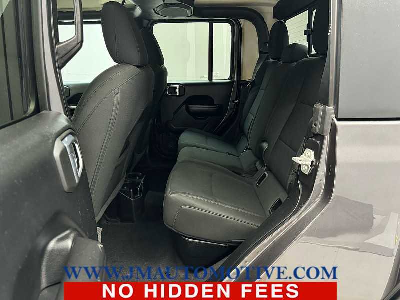 Used 2021 Jeep Gladiator Sport image 15