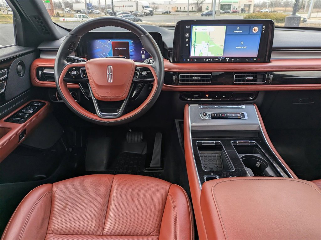Used 2025 Lincoln Aviator Reserve image 18