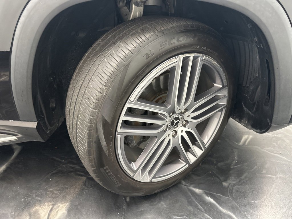 Used 2021 Mercedes-Benz GLS 450 4MATIC image 39