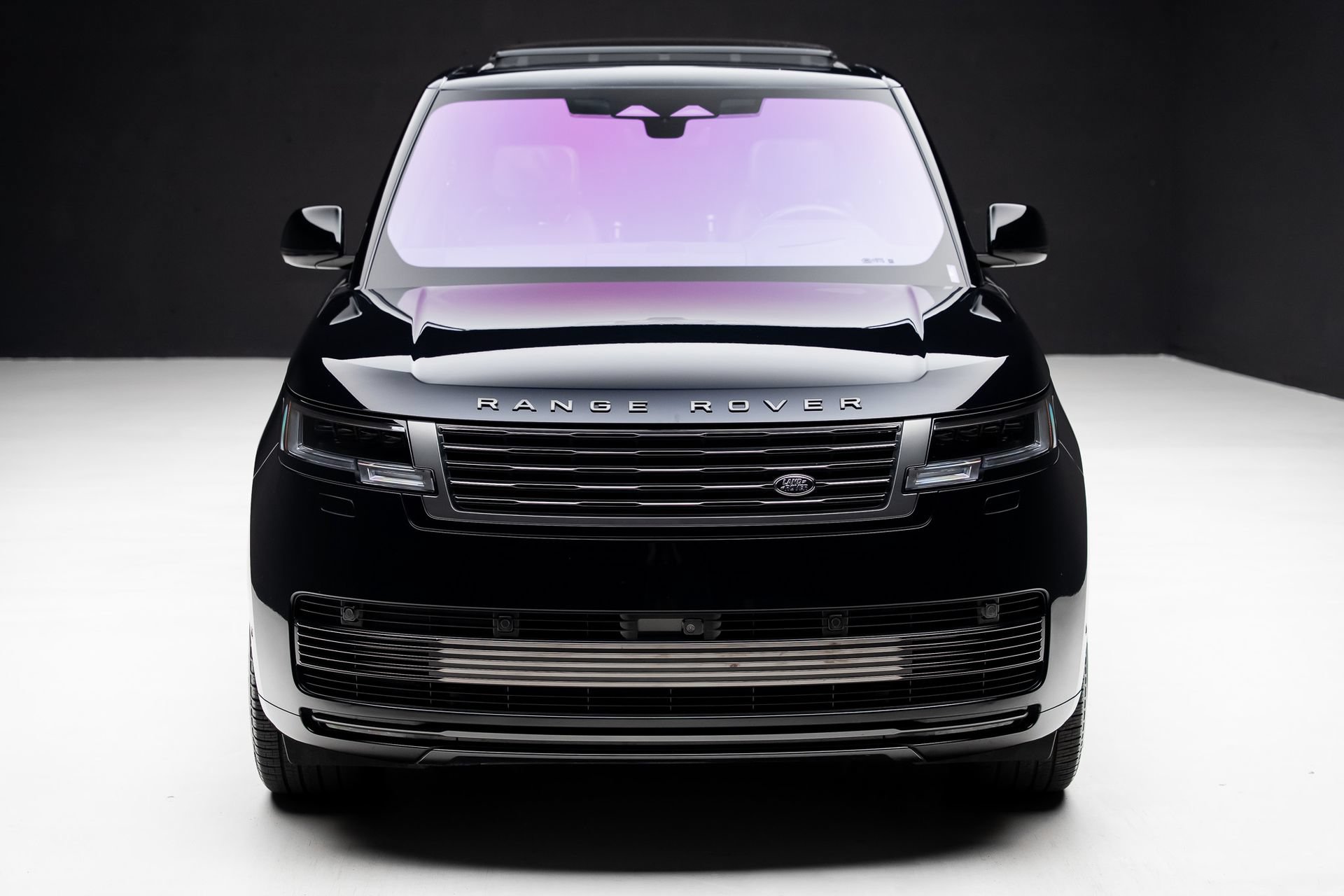 Used 2023 Land Rover Range Rover SV AWD/4WD image 6
