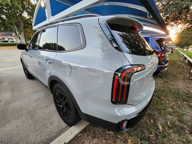 Used 2024 Kia Telluride SX X-Line AWD/4WD image 3