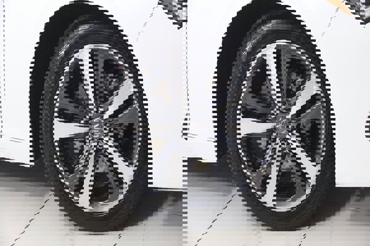 Used 2024 Acura TLX w/ Technology Package image 15