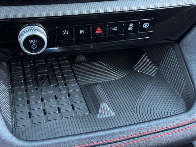 Used 2025 Ford Explorer ST image 19