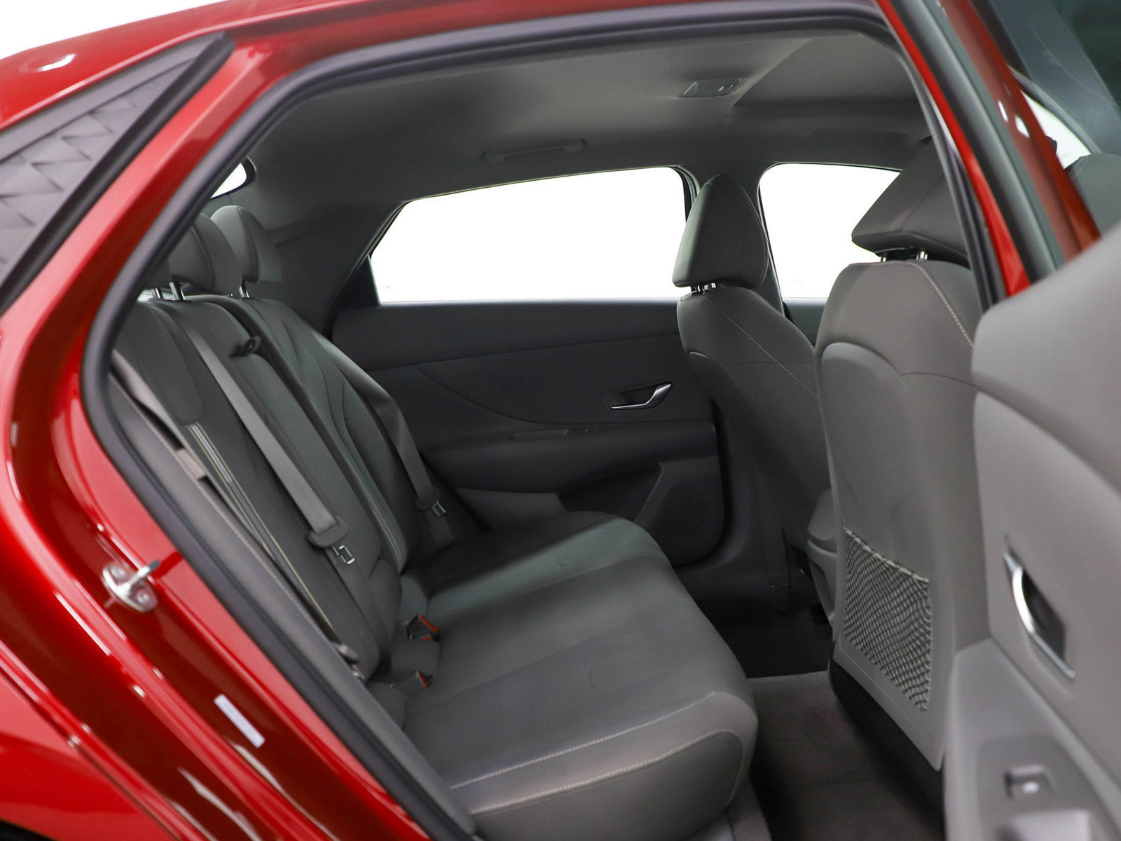 Used 2025 Hyundai Elantra SEL FWD image 12