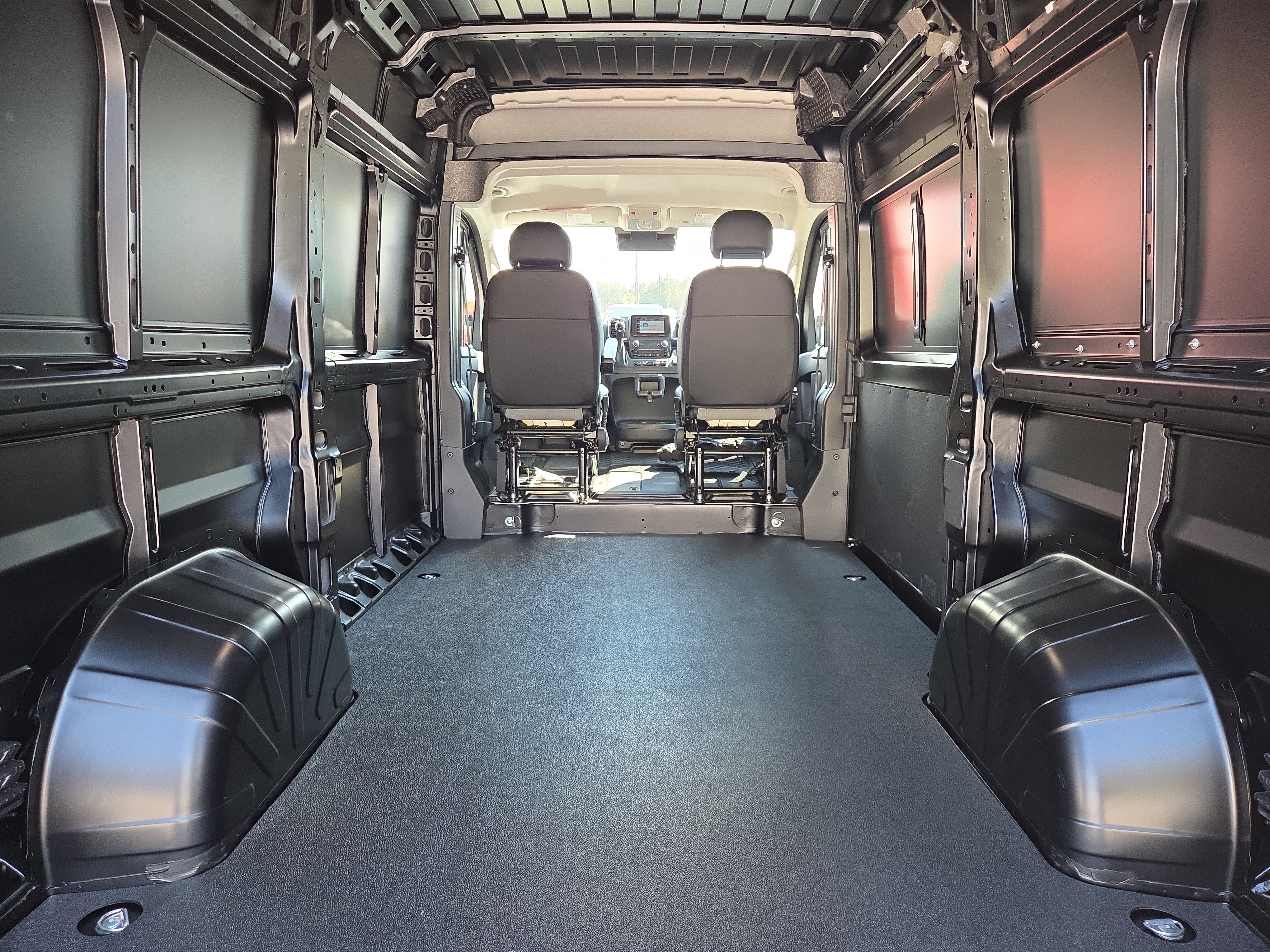 New 2027 RAM ProMaster 1500 w/ Quick Order Package 22G SLT FWD image 6
