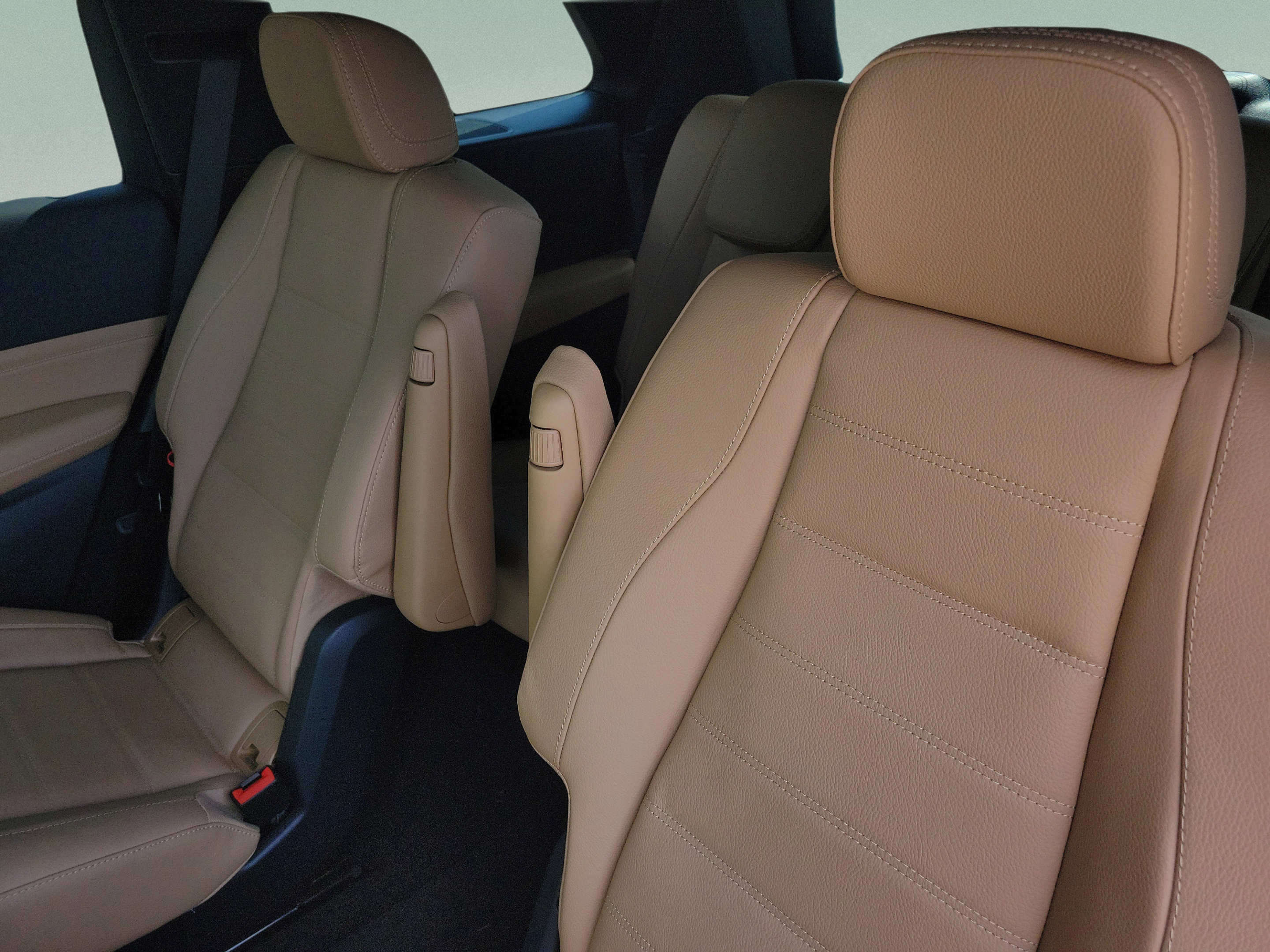 New 2026 Mercedes-Benz GLS 450 4MATIC image 11